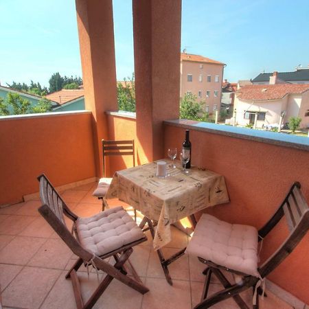 Apartman Пула Екстериор снимка