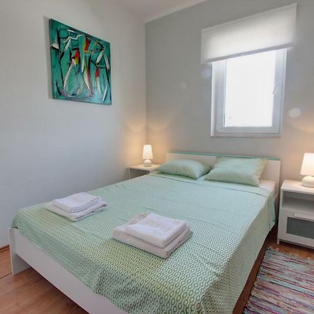 Apartman Пула Екстериор снимка