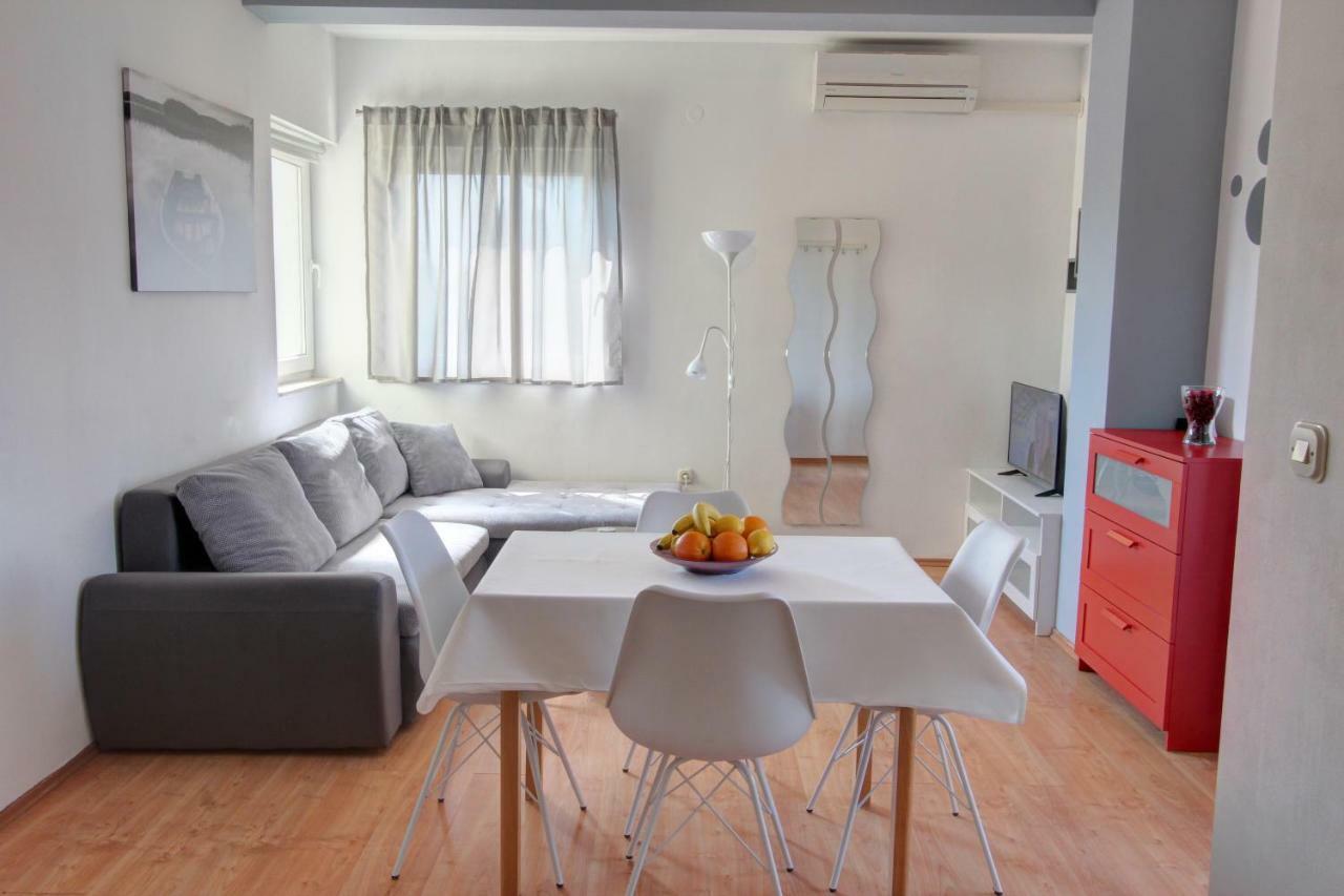 Apartman Пула Екстериор снимка