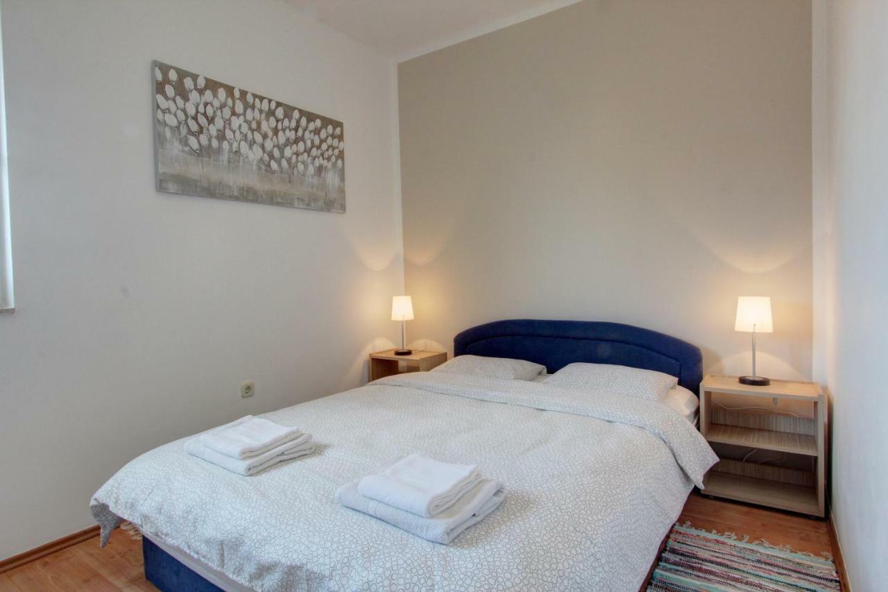 Apartman Пула Екстериор снимка